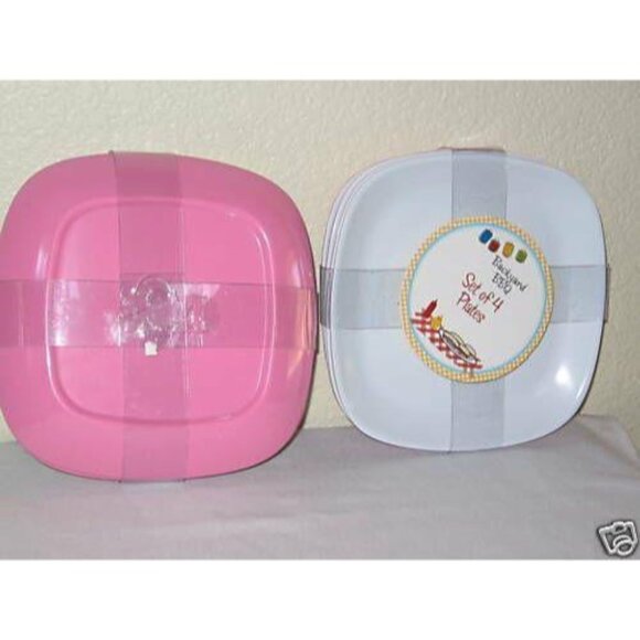 Backyard BBQ Set Of 4 Pink White Melamine 7" Square Plates Pool Picnic Outdoor - Picture 1 of 3